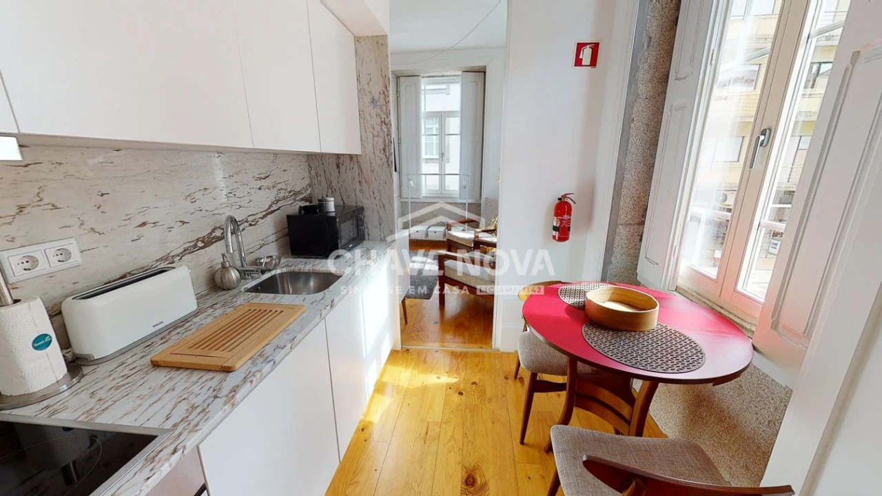 Apartamento T1 para Venda em Cedofeita, Santo Ildefonso, Sé, Miragaia, São Nicolau e Vitória Foto 5