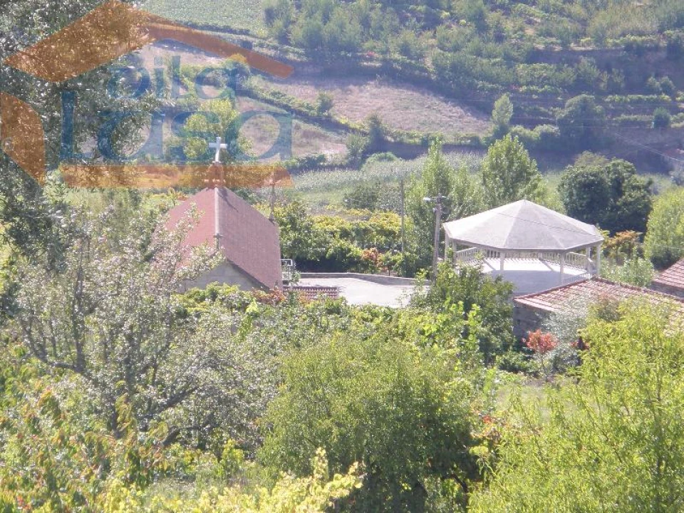 Quinta T6 para Venda em Resende Foto 6