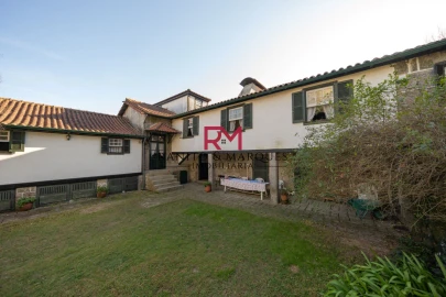 Quinta T9 para Venda em Paredes