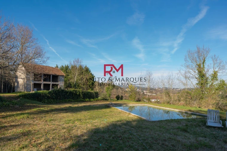 Quinta T9 para Venda em Paredes Foto 21