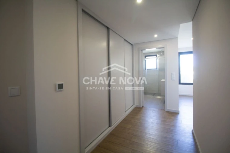 Apartamento T3 para Venda em Cedofeita, Santo Ildefonso, Sé, Miragaia, São Nicolau e Vitória Foto 10
