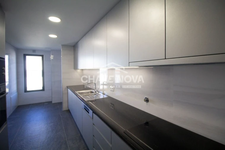Apartamento T3 para Venda em Cedofeita, Santo Ildefonso, Sé, Miragaia, São Nicolau e Vitória Foto 15