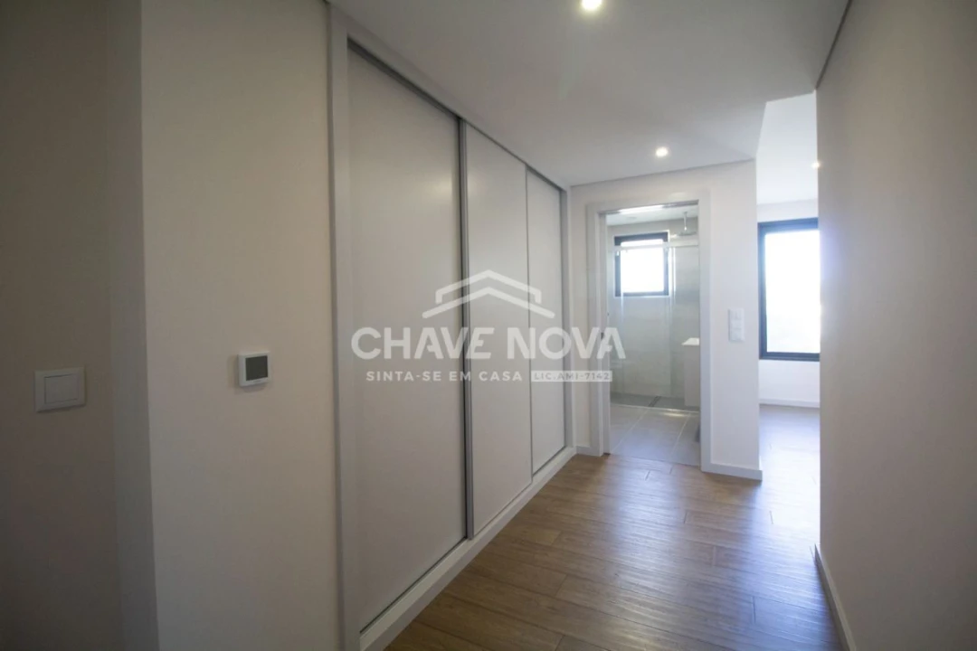 Apartamento T3 para Venda em Cedofeita, Santo Ildefonso, Sé, Miragaia, São Nicolau e Vitória Foto 11