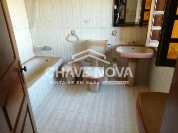 Quinta T5 para Venda em Roriz