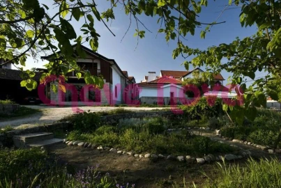 Quinta T6 para Venda em Santa Cruz da Trapa e São Cristóvão de Lafões