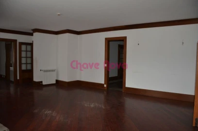 Quinta T6 para Venda em Santa Cruz da Trapa e São Cristóvão de Lafões