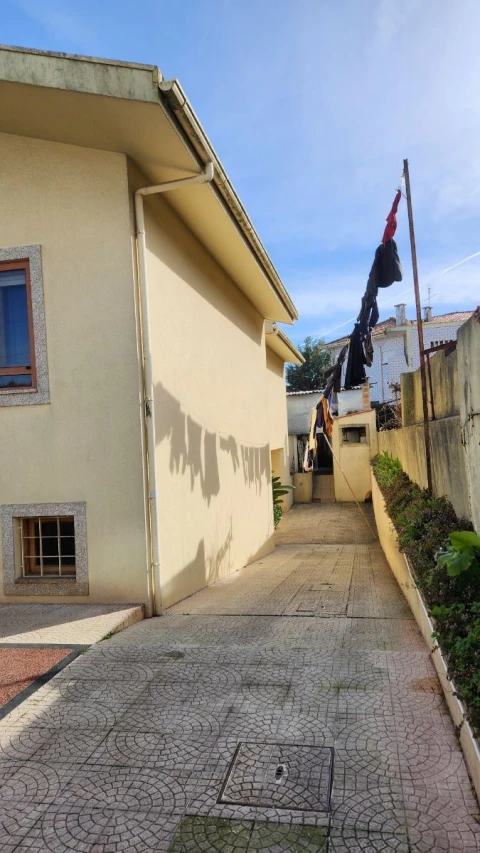 Moradia T3 para Venda em Vilar de Andorinho