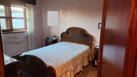 Moradia T3 para Venda em Vilar de Andorinho