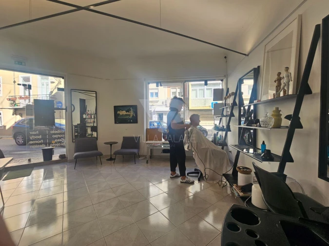 Loja para Trespasse em Campo de Ourique Foto 3