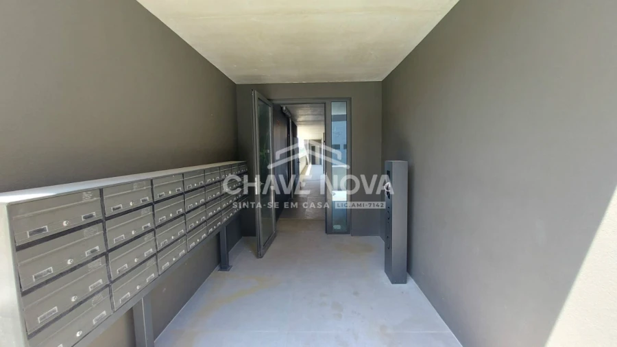 Apartamento T0 para Venda em Oliveira do Douro Foto 6