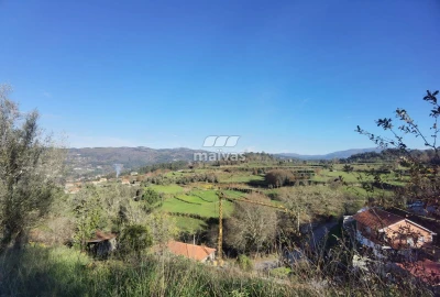 Terreno Misto para Venda em Sobradelo da Goma