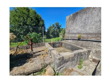 Moradia T4 para Venda em Fridão