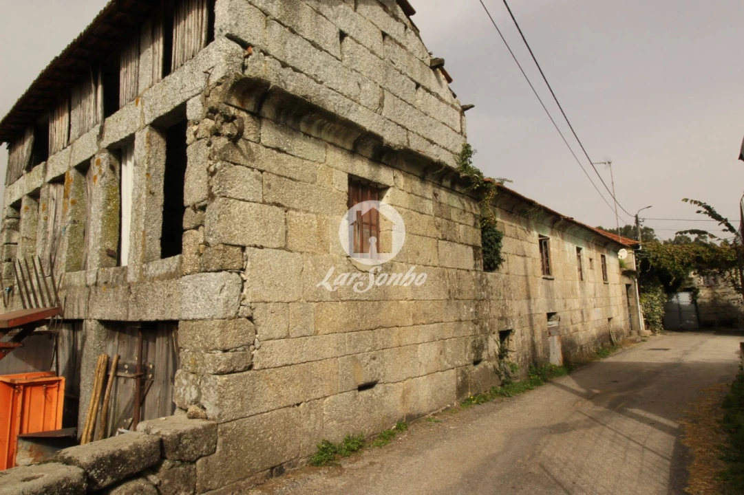 Quinta T5 para Venda em São Gens Foto 1