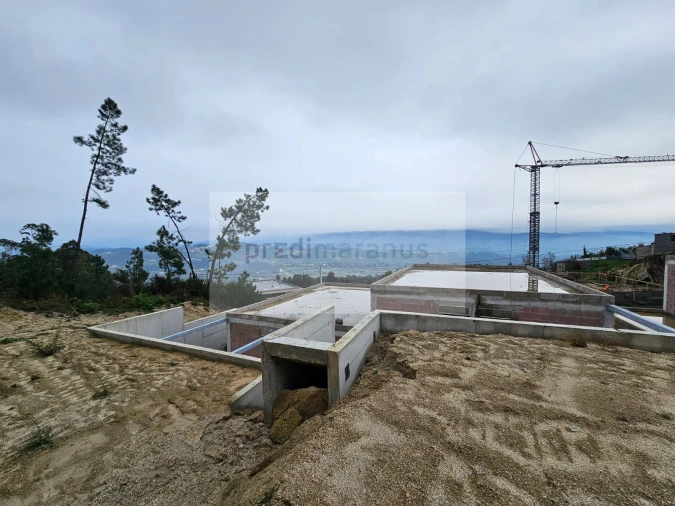 Moradia T3 para Venda em Vila Caiz Foto 10