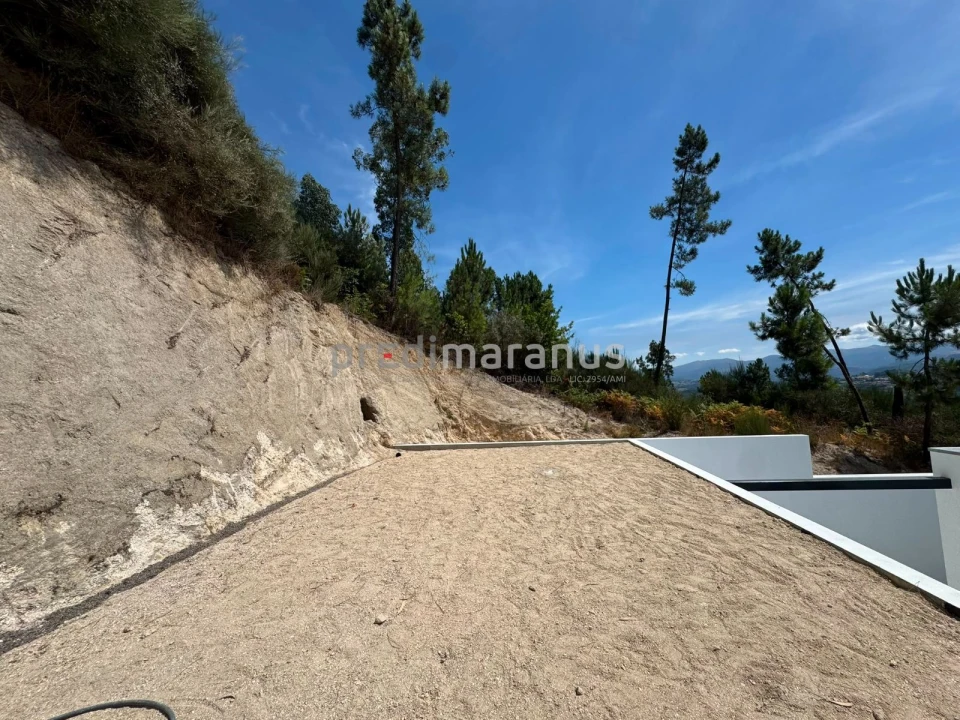 Moradia T3 para Venda em Vila Caiz Foto 19