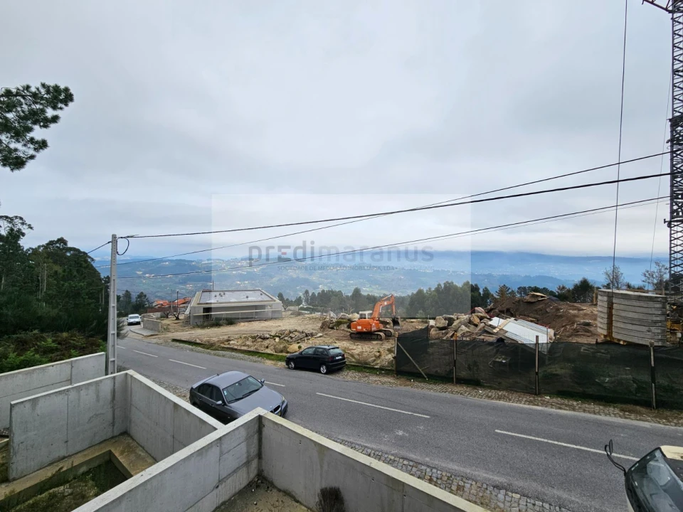 Moradia T3 para Venda em Vila Caiz Foto 13