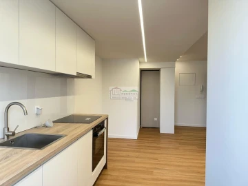 Apartamento T1 para Venda em Póvoa de Santo Adrião e Olival Basto