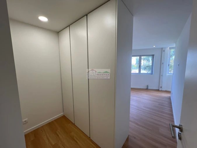 Apartamento T1 para Venda em Póvoa de Santo Adrião e Olival Basto Foto 13