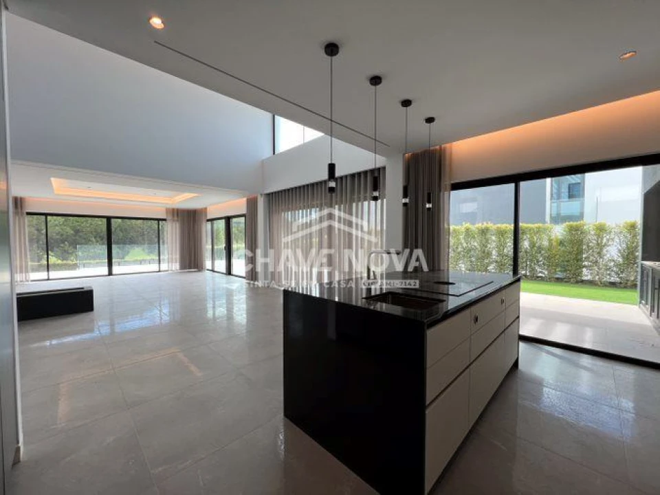 Apartamento T4 para Venda em Quarteira Foto 12