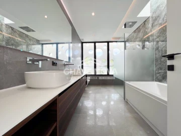 Apartamento T4 para Venda em Quarteira