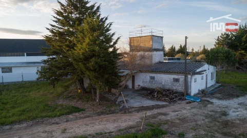Terreno Misto para Venda em Vale de Santarem