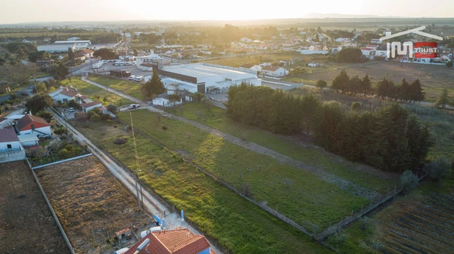 Terreno Misto para Venda em Vale de Santarem Foto 9