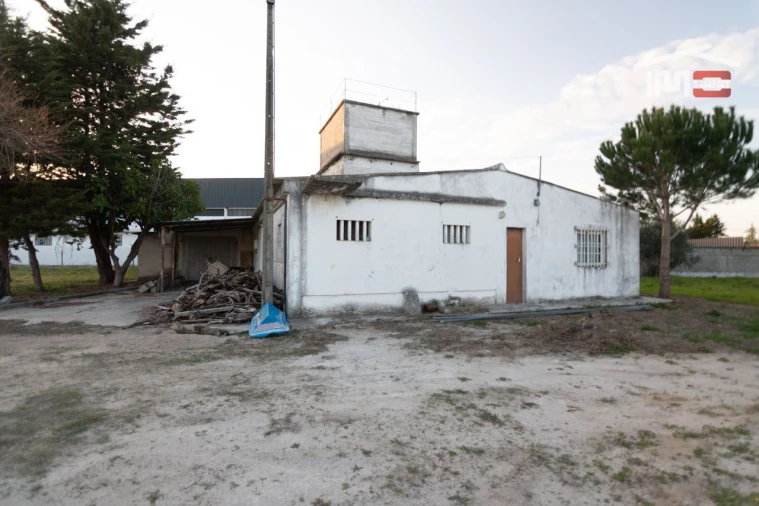Terreno Misto para Venda em Vale de Santarem Foto 18