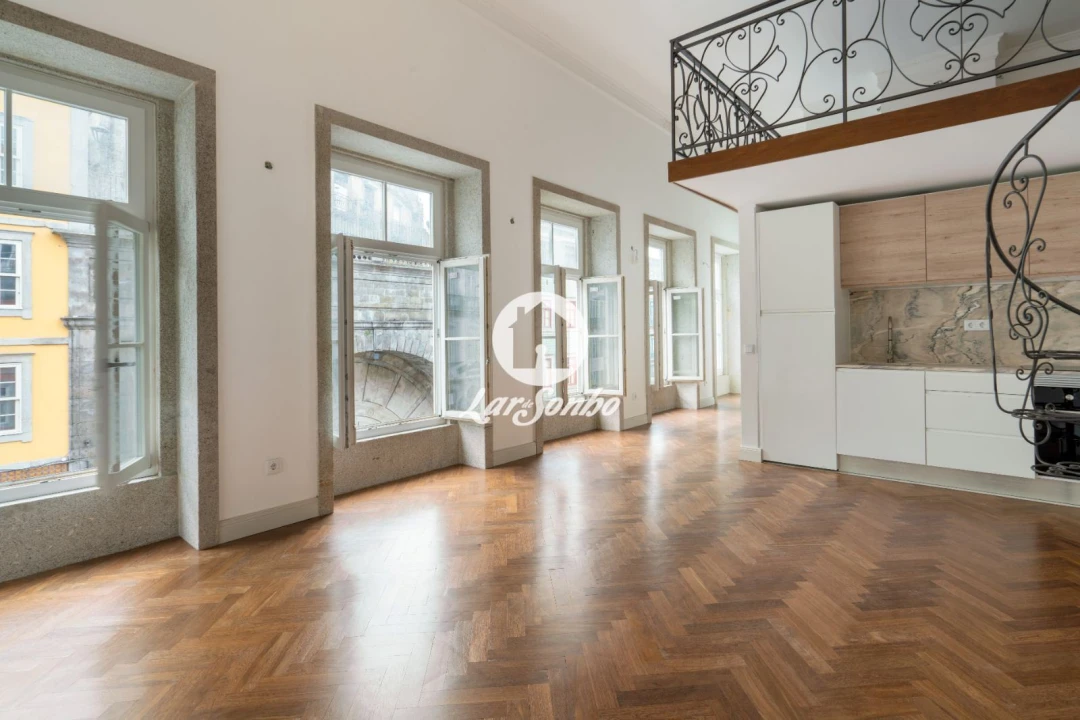 Apartamento T1 para Venda em Cedofeita, Santo Ildefonso, Sé, Miragaia, São Nicolau e Vitória Foto 1