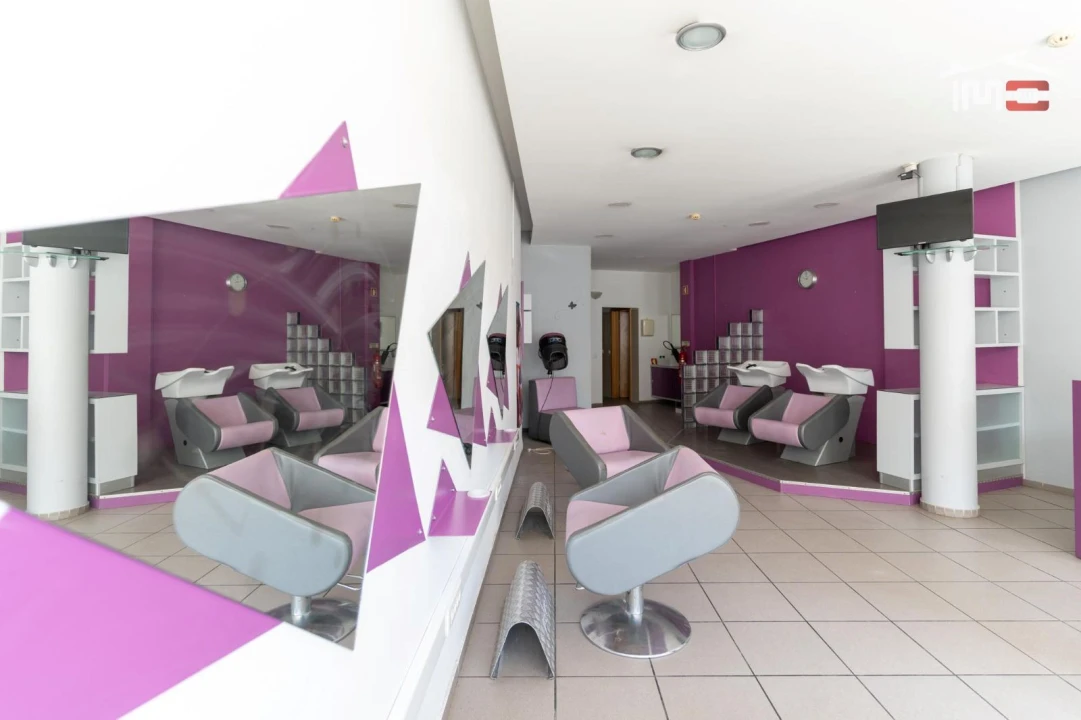 Loja para Venda em Marinha Grande Foto 2