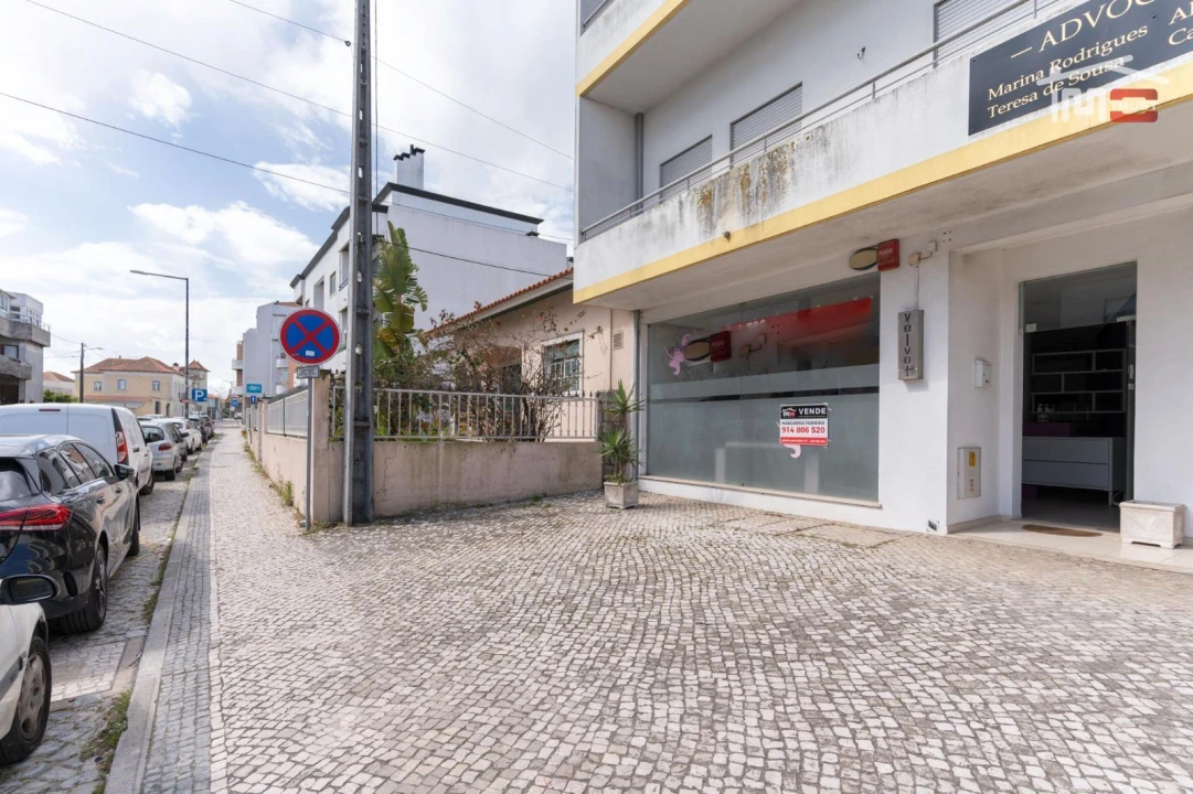 Loja para Venda em Marinha Grande Foto 18