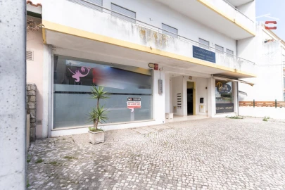 Loja para Venda em Marinha Grande