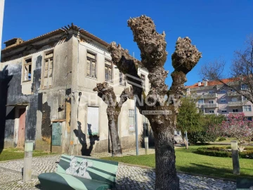 Terreno Misto para Venda em Oliveira do Bairro