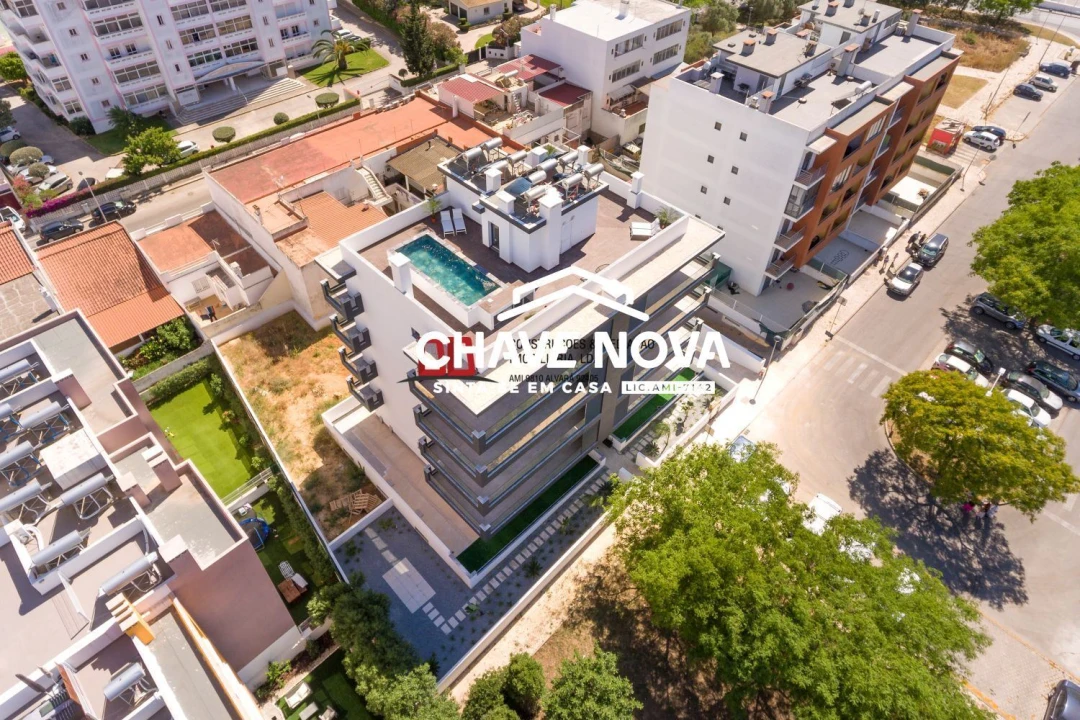 Apartamento T2 para Venda em Portimão Foto 3