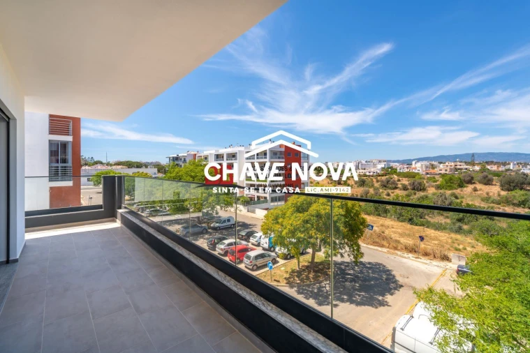 Apartamento T2 para Venda em Portimão Foto 18