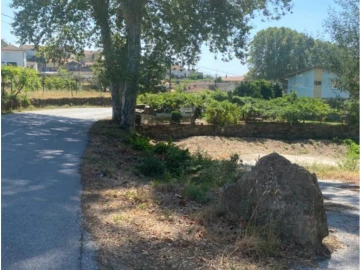 Terreno para Venda em Gondar