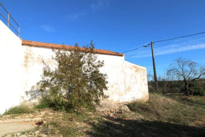 Quinta T1 para Venda em Estômbar e Parchal