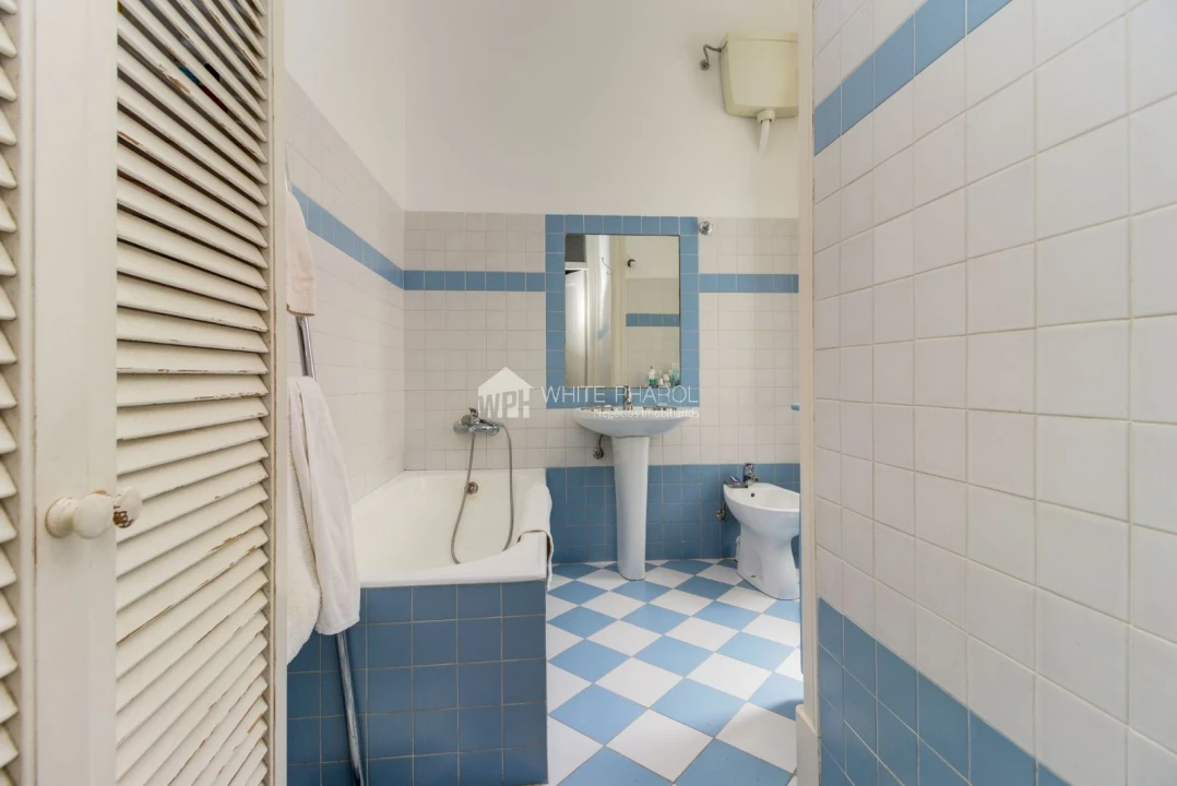 Apartamento T4 para Venda em Campo de Ourique Foto 14