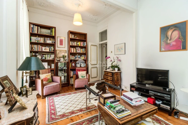 Apartamento T4 para Venda em Campo de Ourique Foto 3