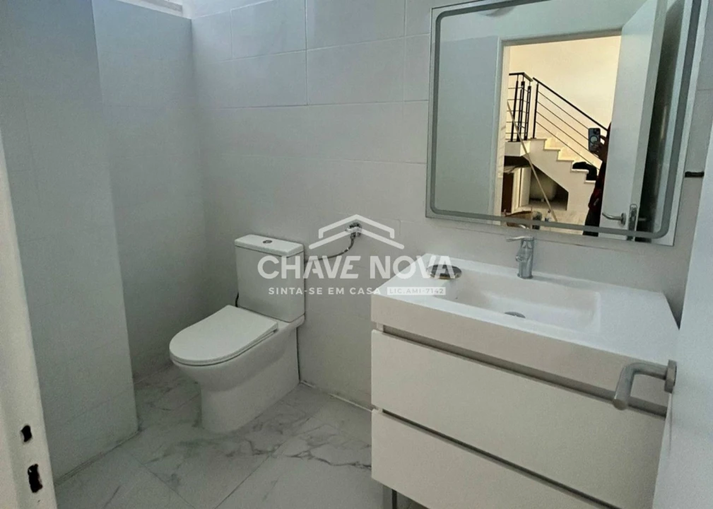 Loja para Venda em Alto do Seixalinho, Santo André e Verderena Foto 5