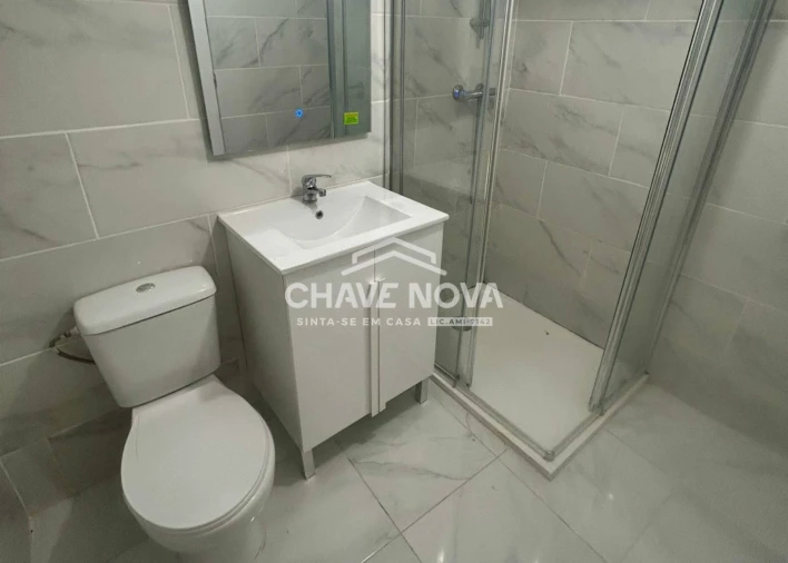 Loja para Venda em Laranjeiro e Feijó Foto 9