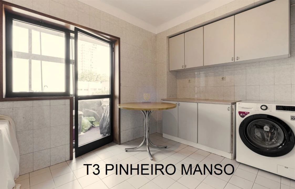Apartamento T3 para Venda em Ramalde Foto 3