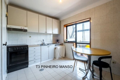 Apartamento T3 para Venda em Ramalde