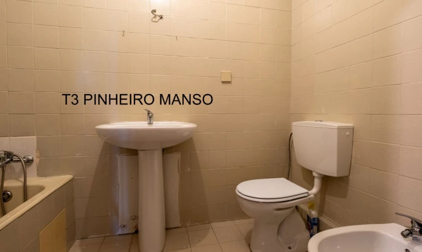 Apartamento T3 para Venda em Ramalde Foto 8