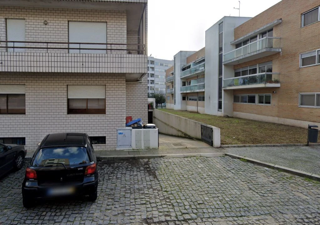 Negócio para Venda em Cidade da Maia Foto 1