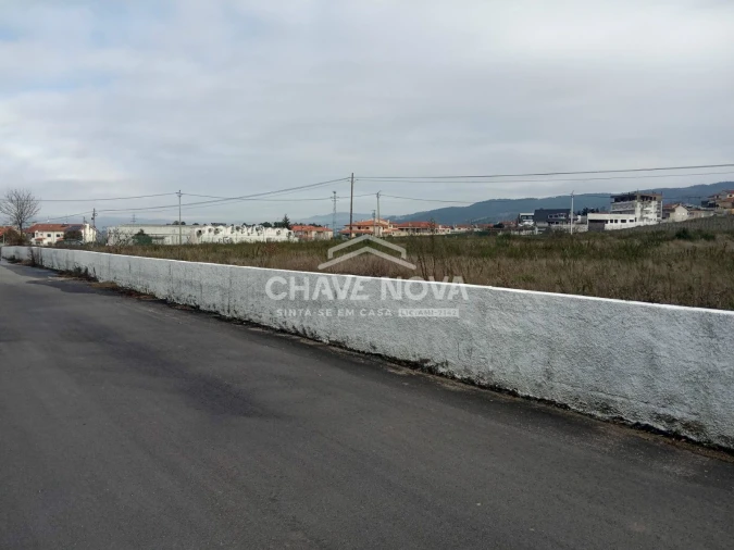 Terreno P/ Prédio para Venda em Vilar de Nantes Foto 2