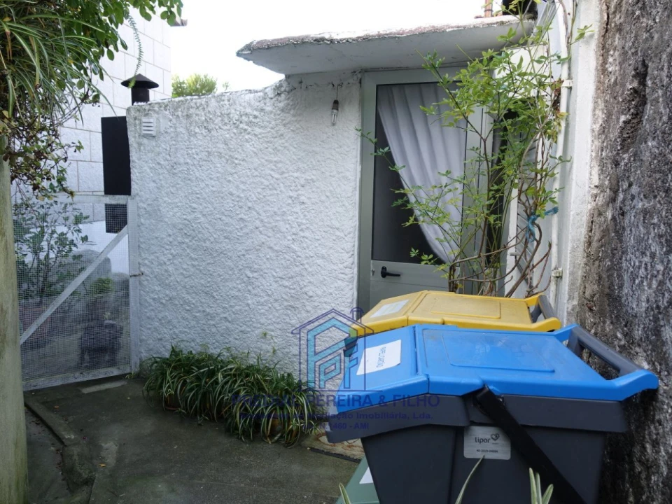 Moradia T1 para Venda em Baguim do Monte (Rio Tinto) Foto 3