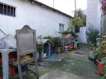 Moradia T1 para Venda em Baguim do Monte (Rio Tinto)