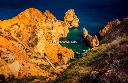 Terreno P/ Prédio para Venda em Estômbar e Parchal