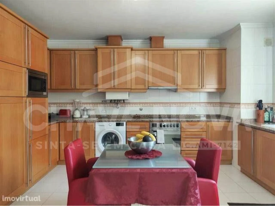 Moradia T4 para Venda em Glória e Vera Cruz Foto 2