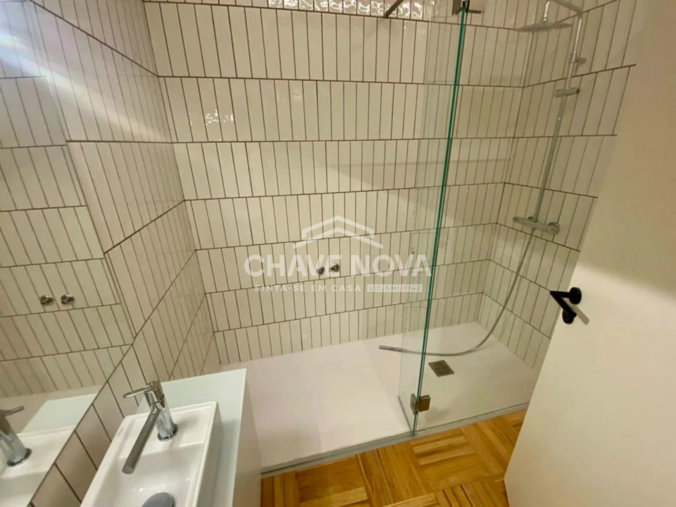 Apartamento T1 para Arrendamento em Cedofeita, Santo Ildefonso, Sé, Miragaia, São Nicolau e Vitória Foto 11